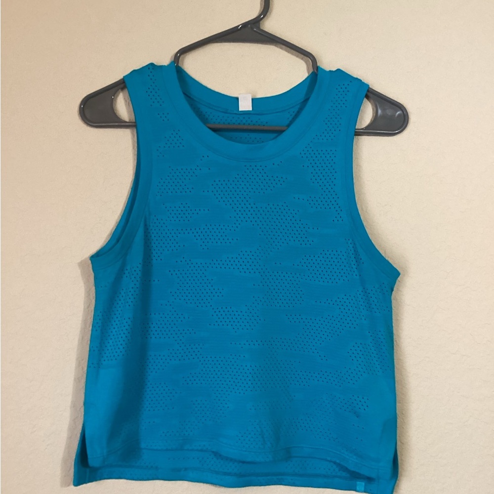 Final Reduction Women's Lululemon Train to be Tank Top Turquoise Tide Size: 4